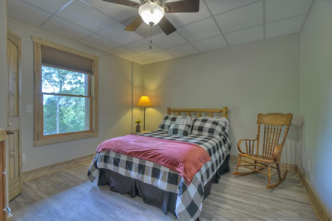Hawks Hideaway - Cuddleup Mashburn Mill Exterior photo